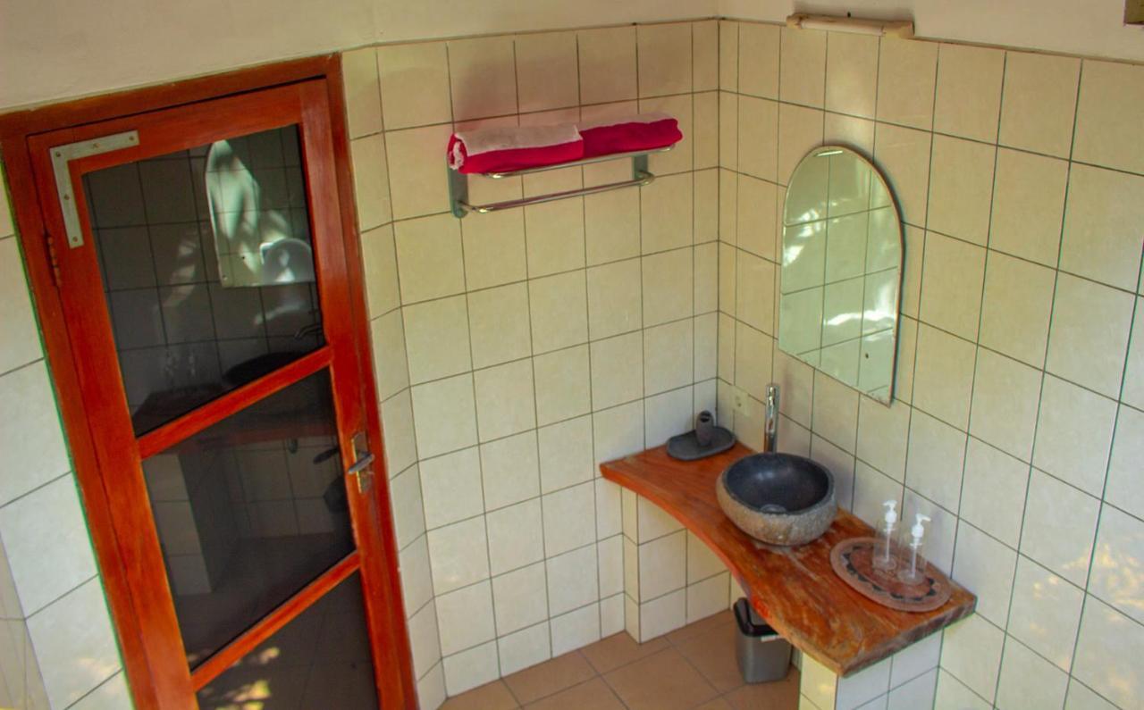 Ocean Sun Homestay Tulamben Buitenkant foto