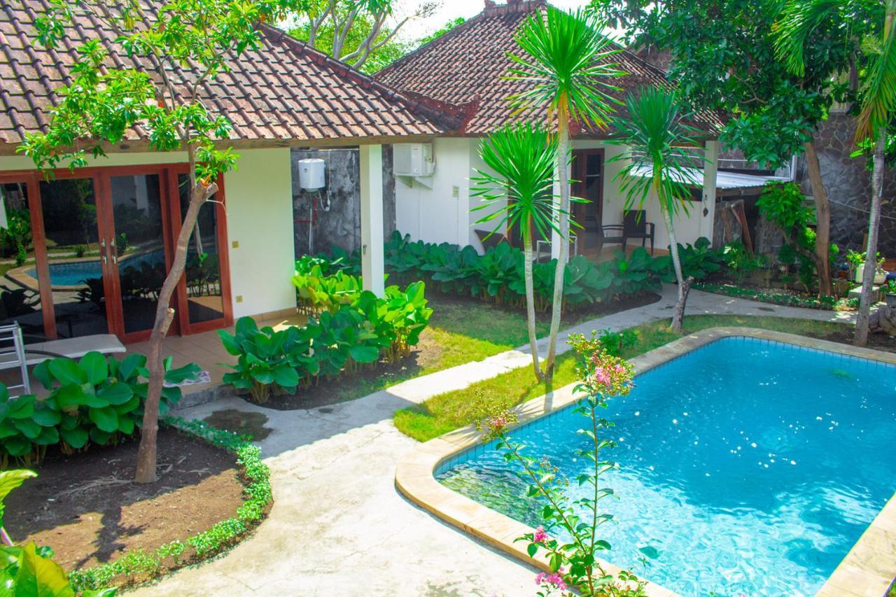Ocean Sun Homestay Tulamben Buitenkant foto